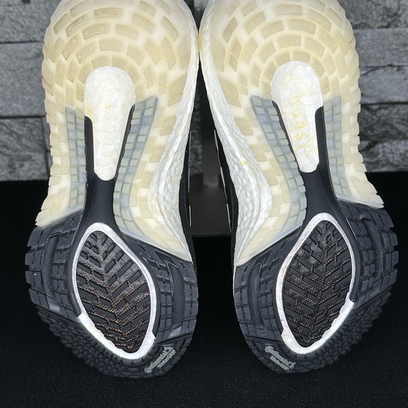 Adidas Ultraboost 22 Cool.RDY 2.0 Running Shoes - WMNS6.5